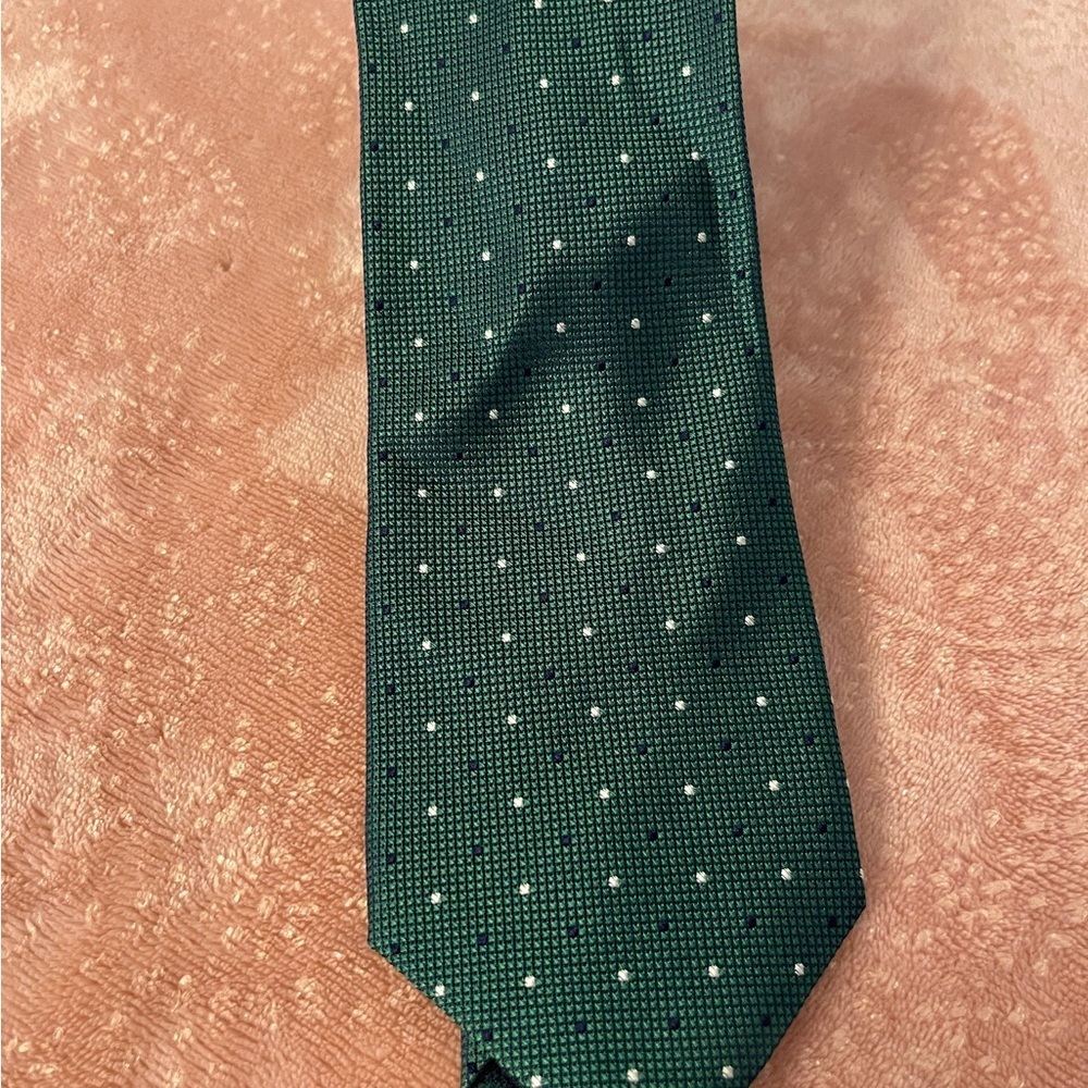 Roundtree & Yorke Green Polka Dot Tie